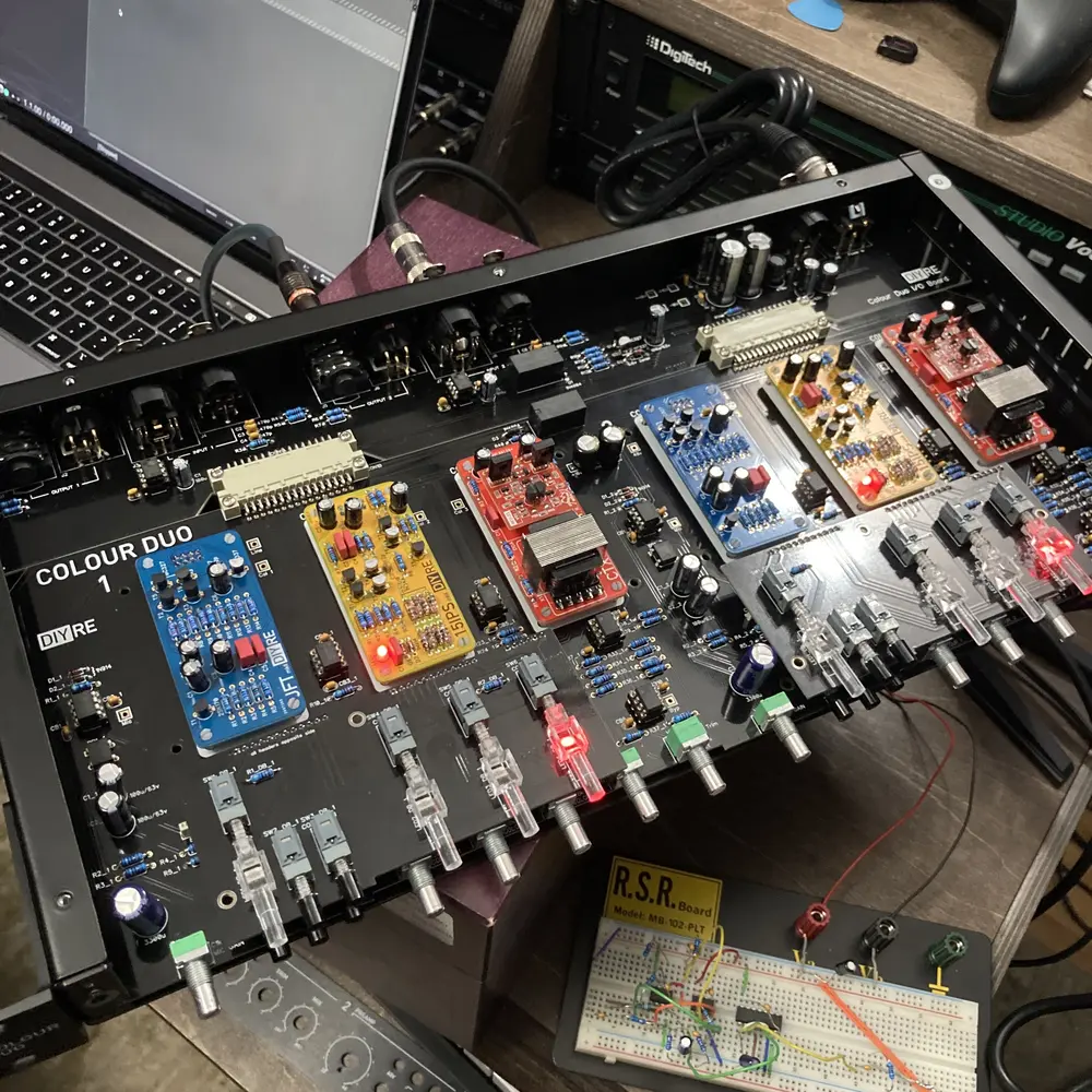 Fully assembled Colour Duo with all six module sockets populated